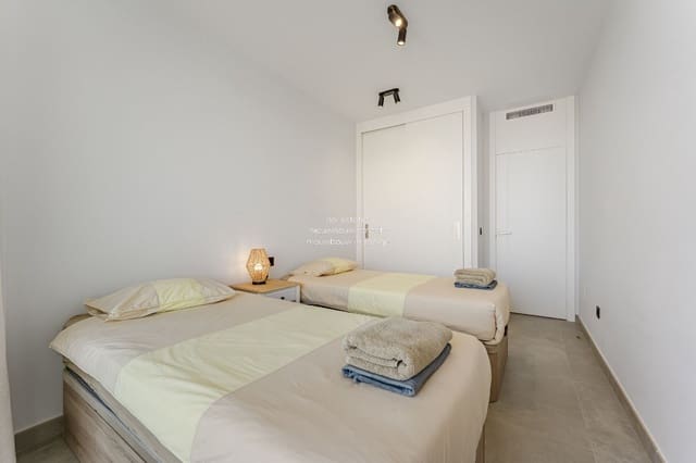 2 soveværelse Lejlighed til salg i San Eugenio Bajo, Adeje med swimmingpool garage - € 685.000 (Ref: 9025348)