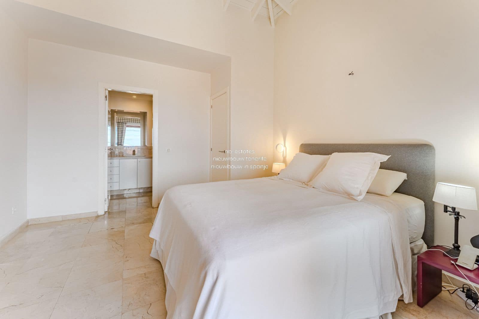 2 soverom Penthouse til salgs i Palm-Mar med svømmebasseng garasje - € 695 000 (Ref: 9064464)