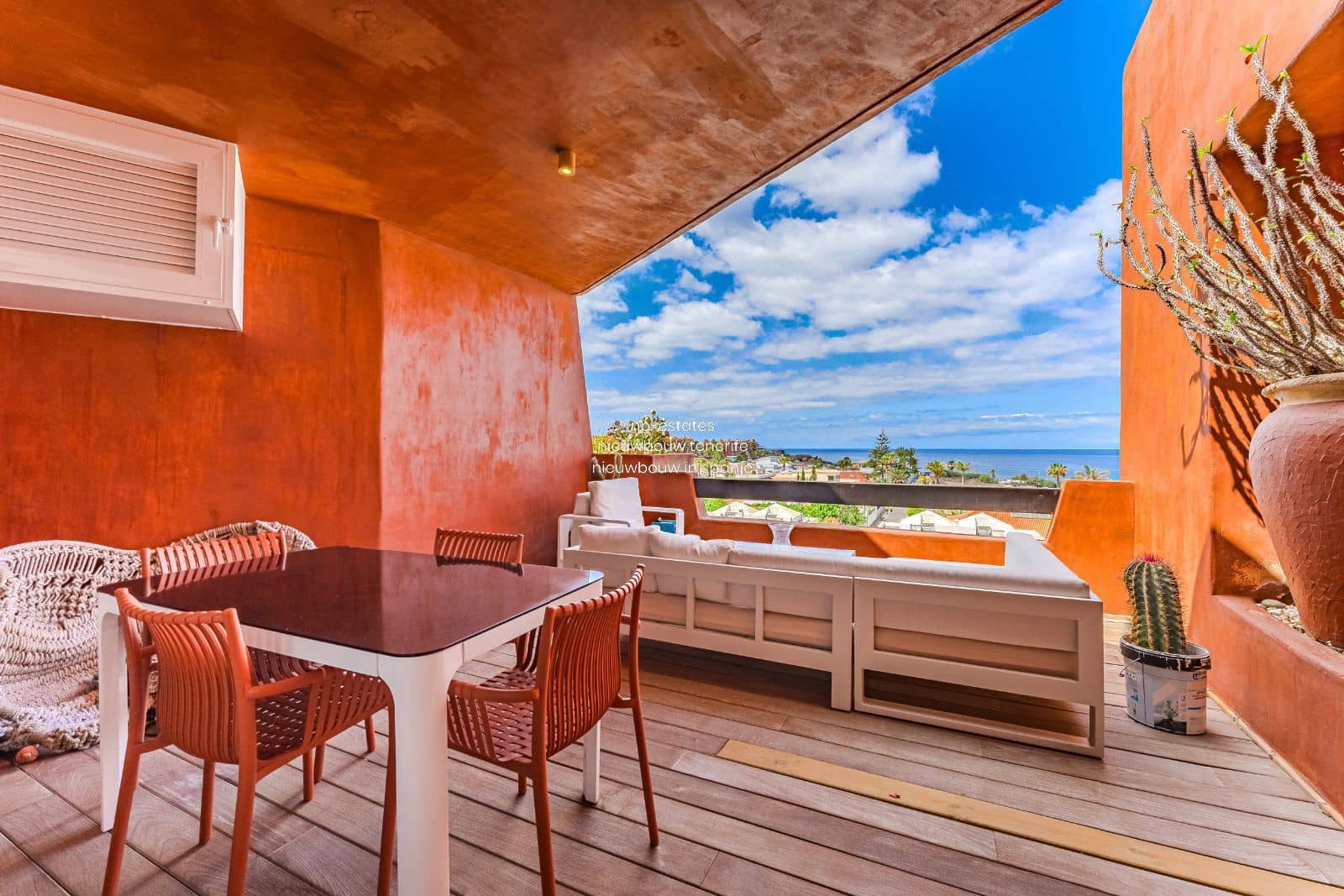 2 soverom Penthouse til salgs i Palm-Mar med svømmebasseng garasje - € 695 000 (Ref: 9064464)