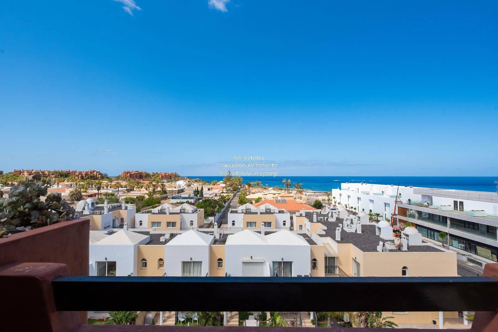 2 soverom Penthouse til salgs i Palm-Mar med svømmebasseng garasje - € 695 000 (Ref: 9064464)