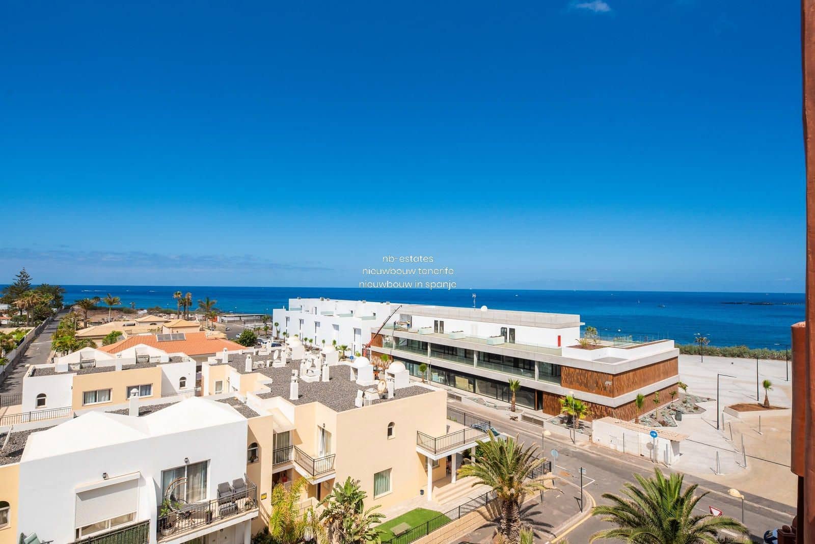 2 soverom Penthouse til salgs i Palm-Mar med svømmebasseng garasje - € 695 000 (Ref: 9064464)