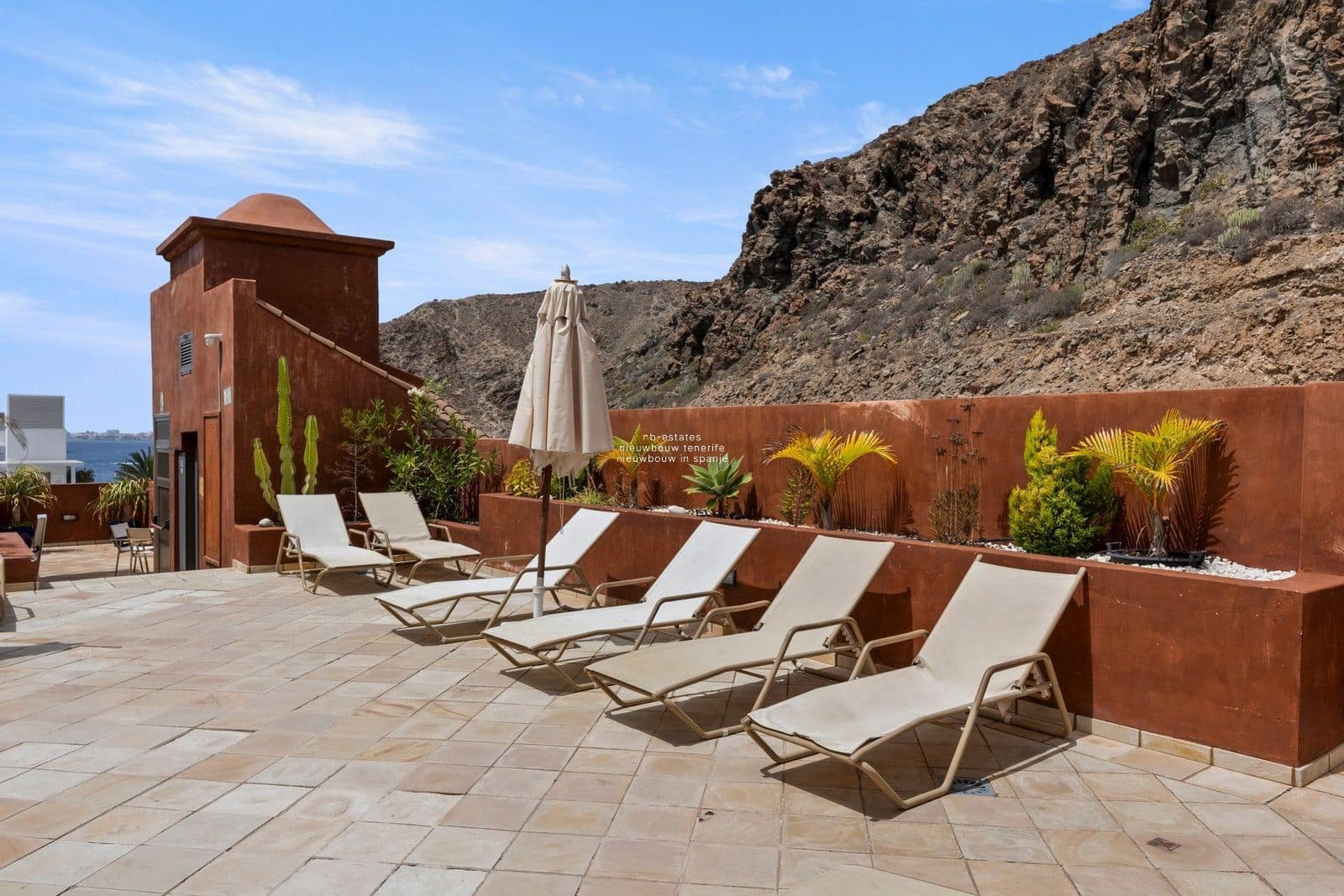 2 soverom Penthouse til salgs i Palm-Mar med svømmebasseng garasje - € 695 000 (Ref: 9064464)