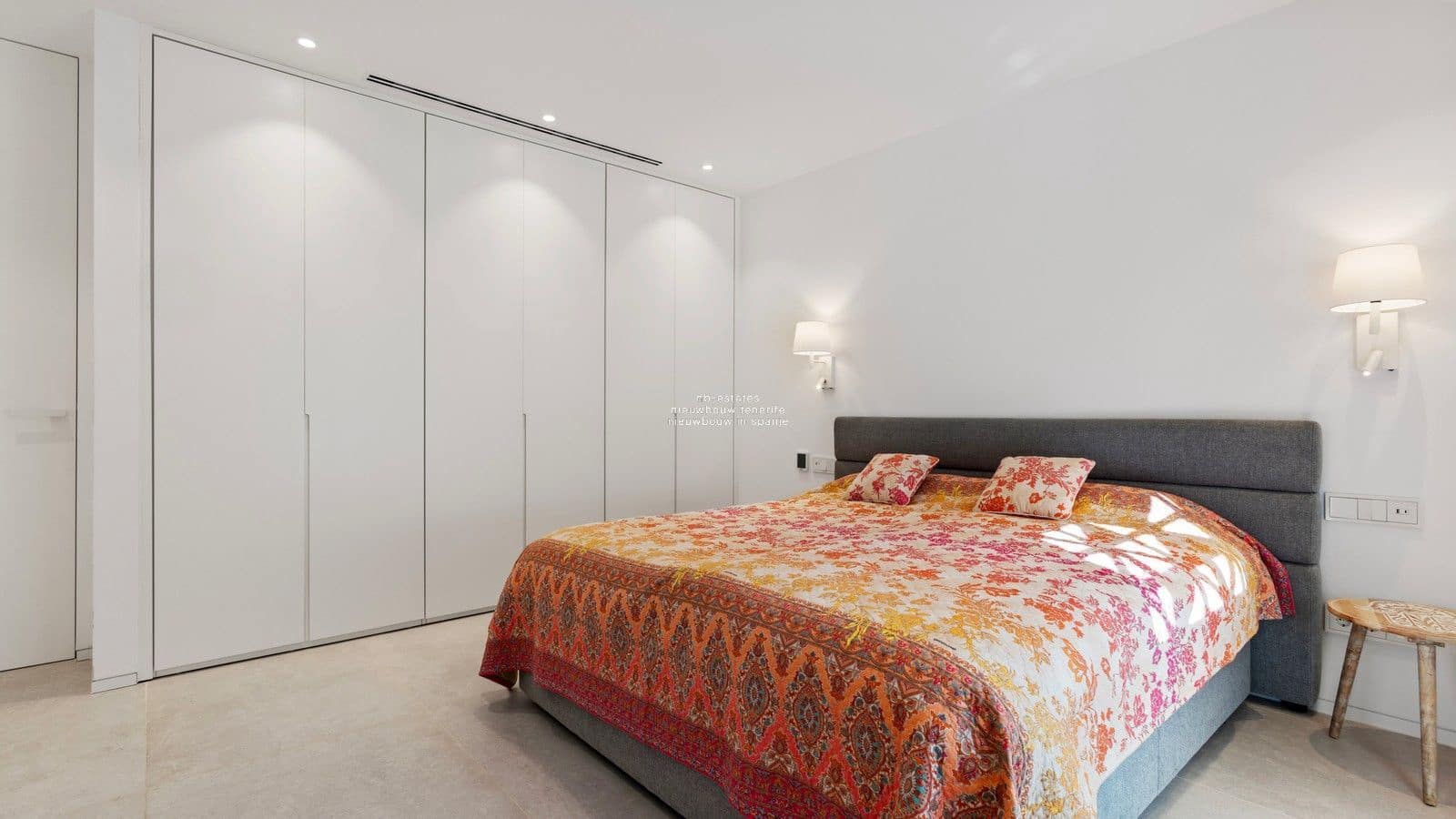 2 soveværelse Lejlighed til salg i Palm-Mar med swimmingpool garage - € 1.125.000 (Ref: 9144608)