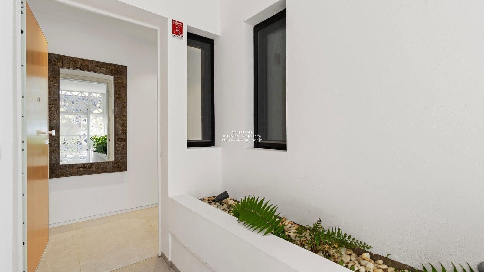 2 soveværelse Lejlighed til salg i Palm-Mar med swimmingpool garage - € 1.125.000 (Ref: 9144608)