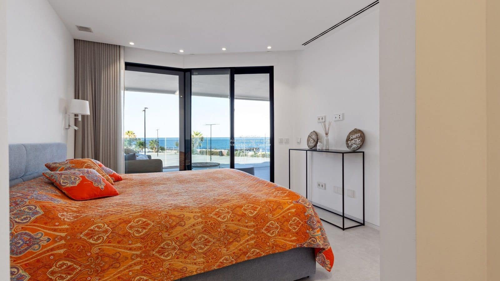 2 soveværelse Lejlighed til salg i Palm-Mar med swimmingpool garage - € 1.125.000 (Ref: 9144608)