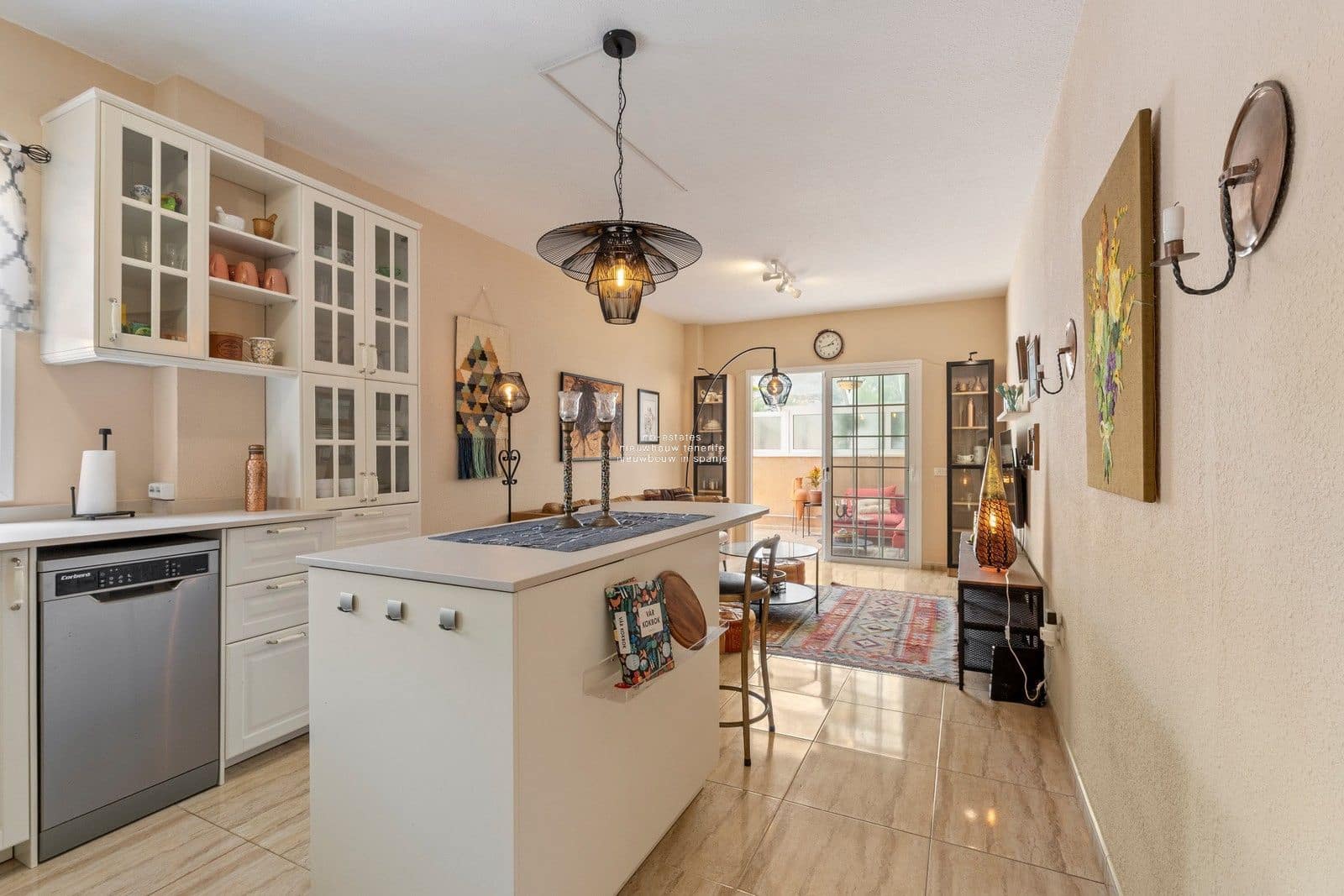 2 soverom Leilighet til salgs i Palm-Mar med svømmebasseng garasje - € 360 000 (Ref: 9181958)