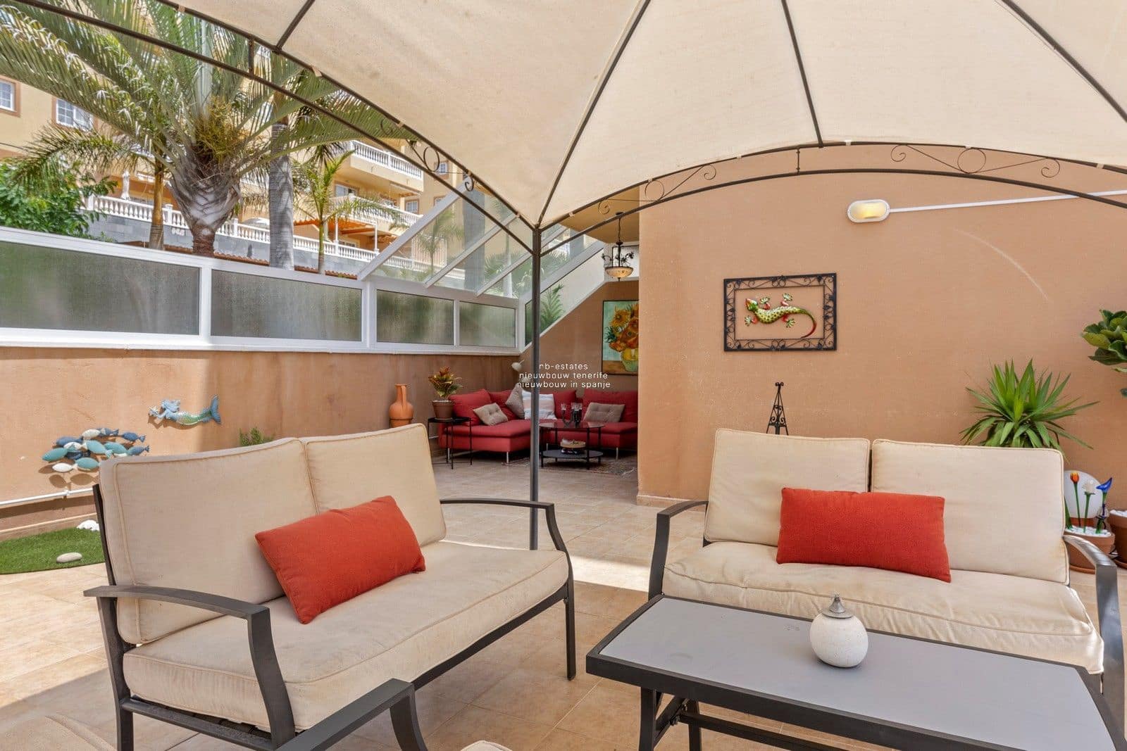 2 soverom Leilighet til salgs i Palm-Mar med svømmebasseng garasje - € 360 000 (Ref: 9181958)