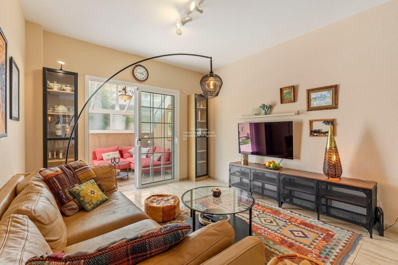 2 soverom Leilighet til salgs i Palm-Mar med svømmebasseng garasje - € 360 000 (Ref: 9181958)