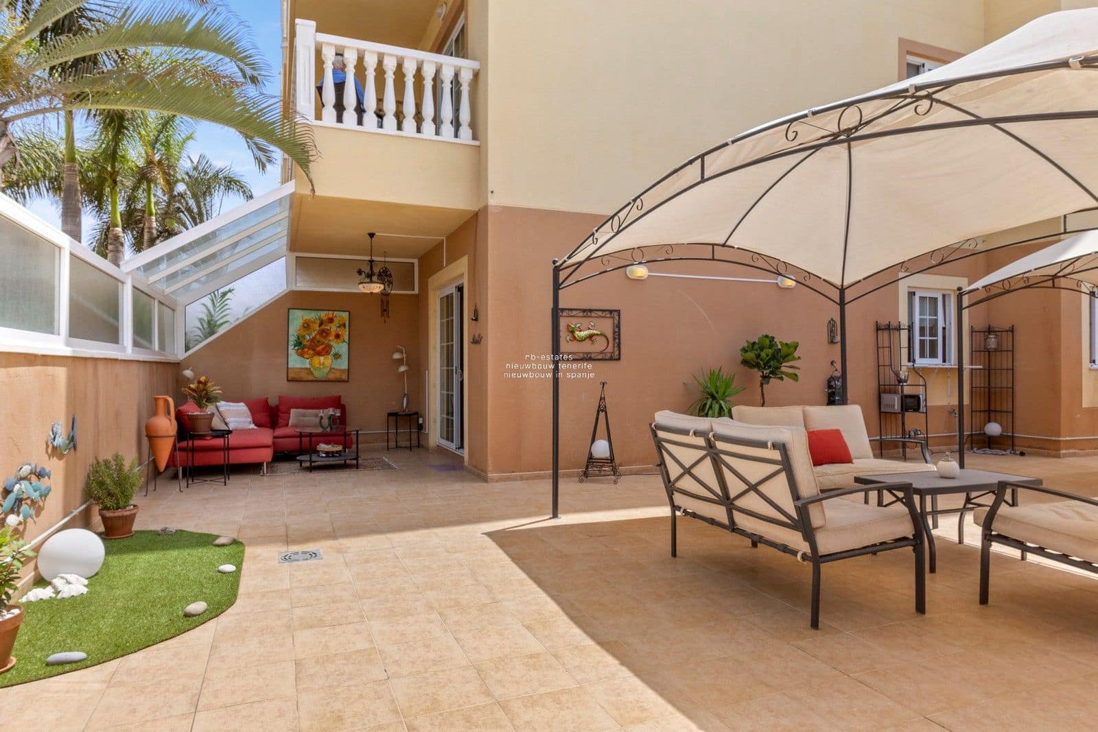 2 soverom Leilighet til salgs i Palm-Mar med svømmebasseng garasje - € 360 000 (Ref: 9181958)