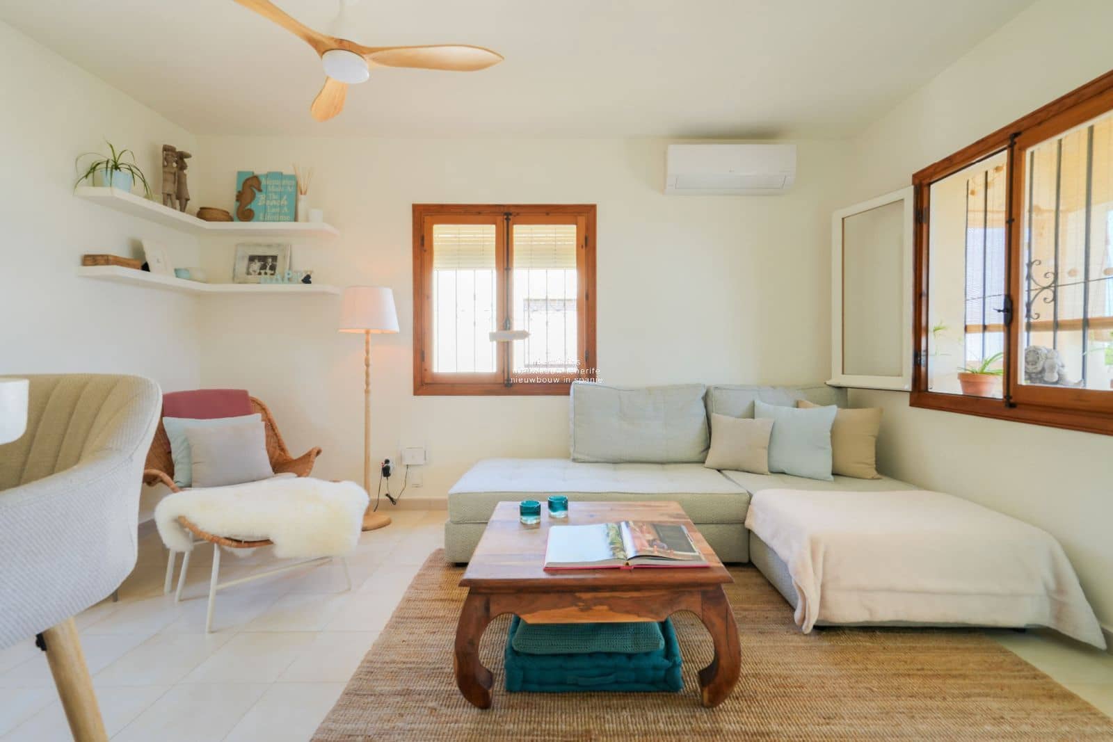 Ático de 3 habitaciones en Teulada en venta con piscina - 299.000 € (Ref: 9198623)