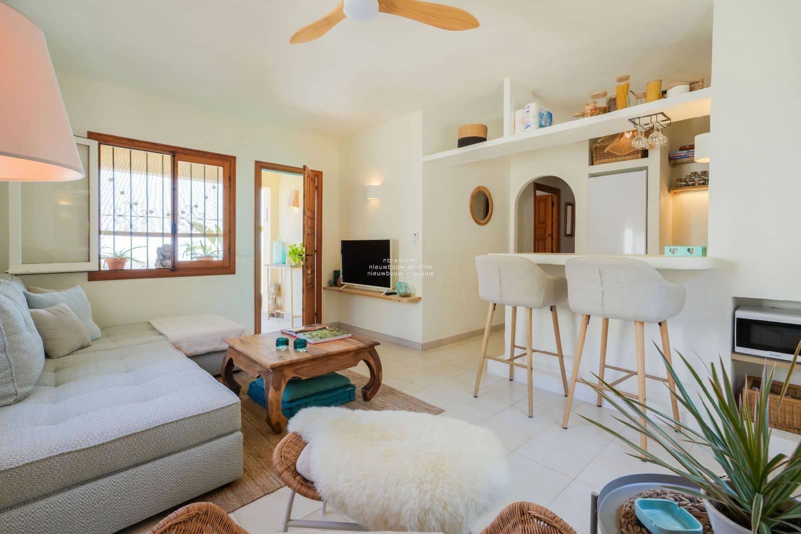 Ático de 3 habitaciones en Teulada en venta con piscina - 299.000 € (Ref: 9198623)