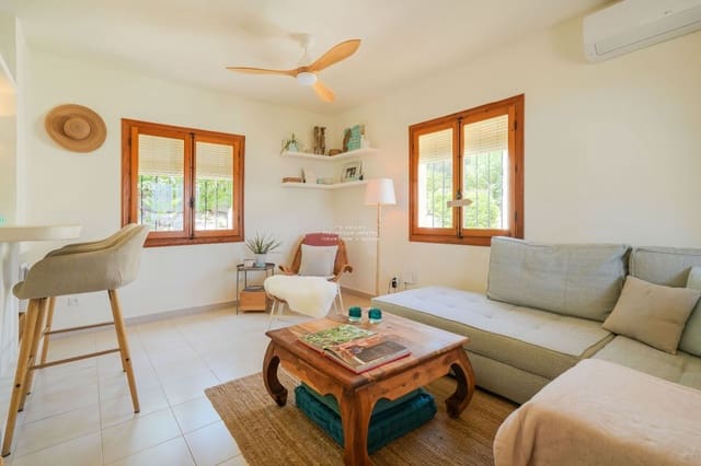 Ático de 3 habitaciones en Teulada Pueblo, Teulada-Moraira en venta con piscina - 299.000 € (Ref: 9198623)