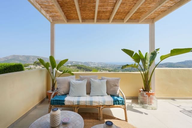 Ático de 3 habitaciones en Teulada Pueblo, Teulada-Moraira en venta con piscina - 299.000 € (Ref: 9198623)