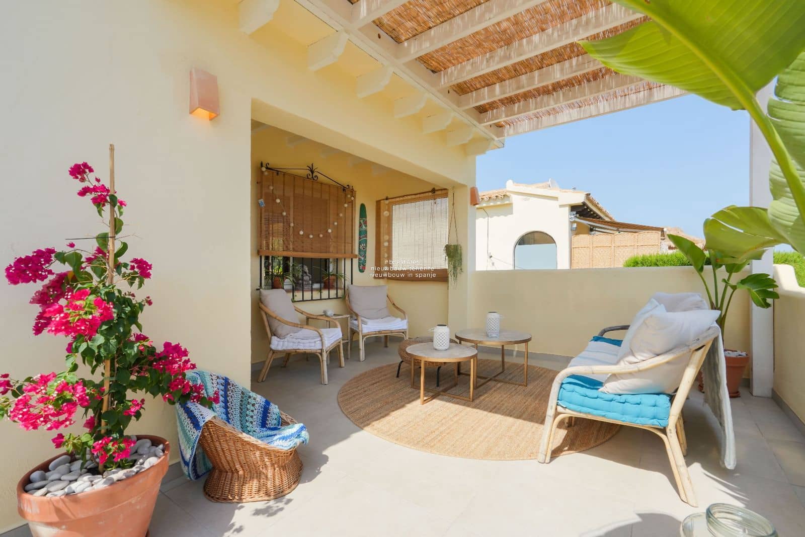 Ático de 3 habitaciones en Teulada en venta con piscina - 299.000 € (Ref: 9198623)