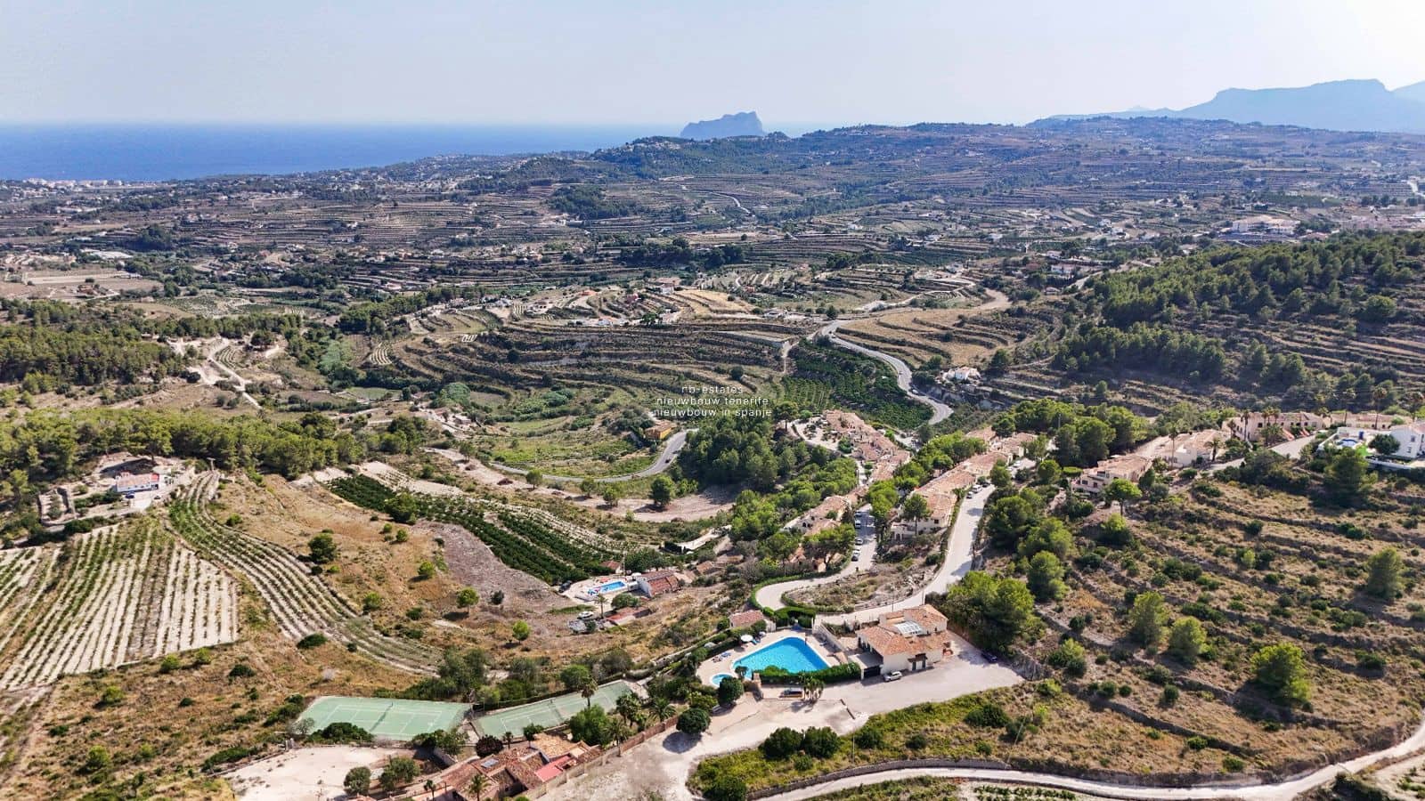 Ático de 3 habitaciones en Teulada en venta con piscina - 299.000 € (Ref: 9198623)