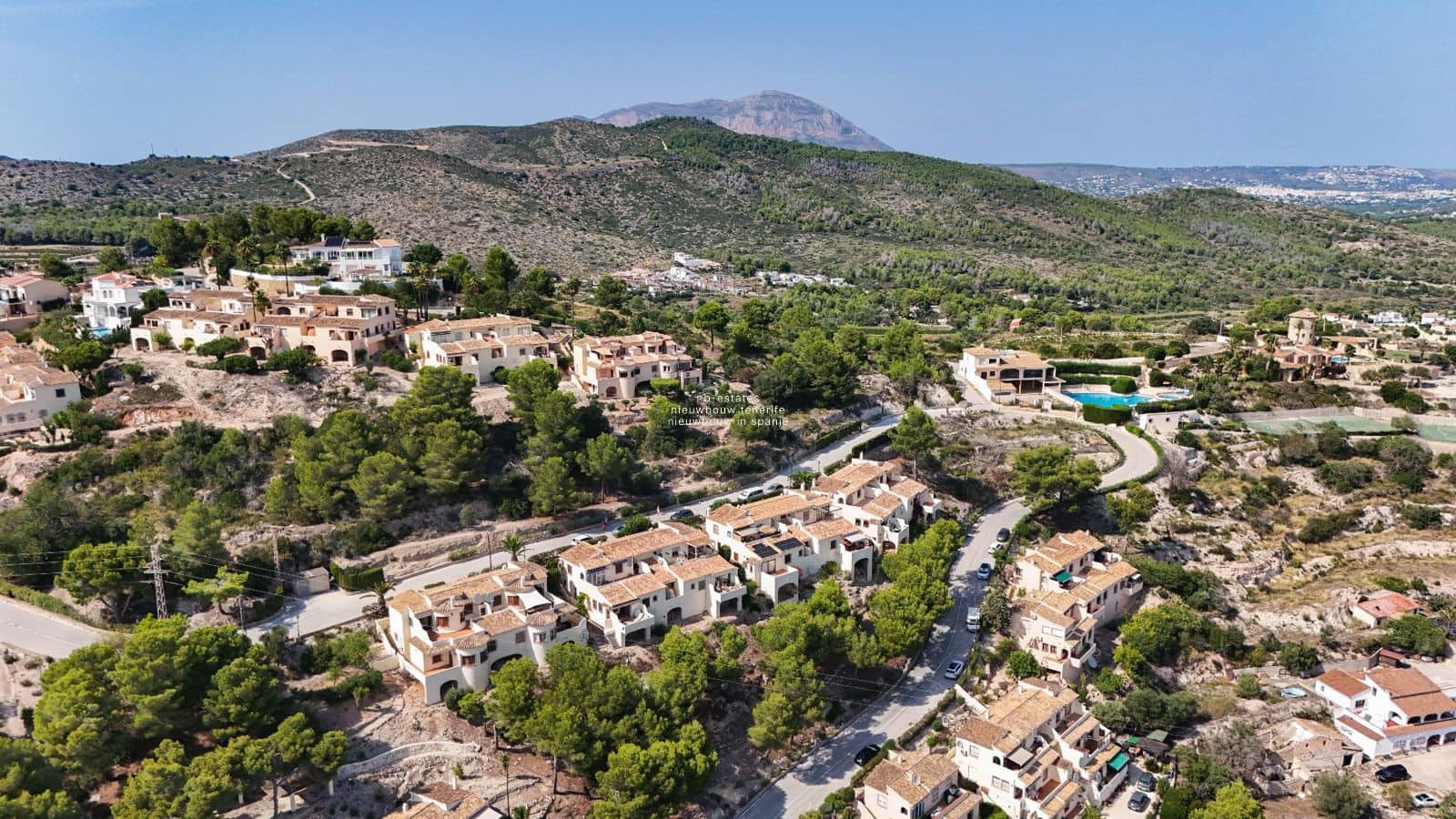 Ático de 3 habitaciones en Teulada en venta con piscina - 299.000 € (Ref: 9198623)