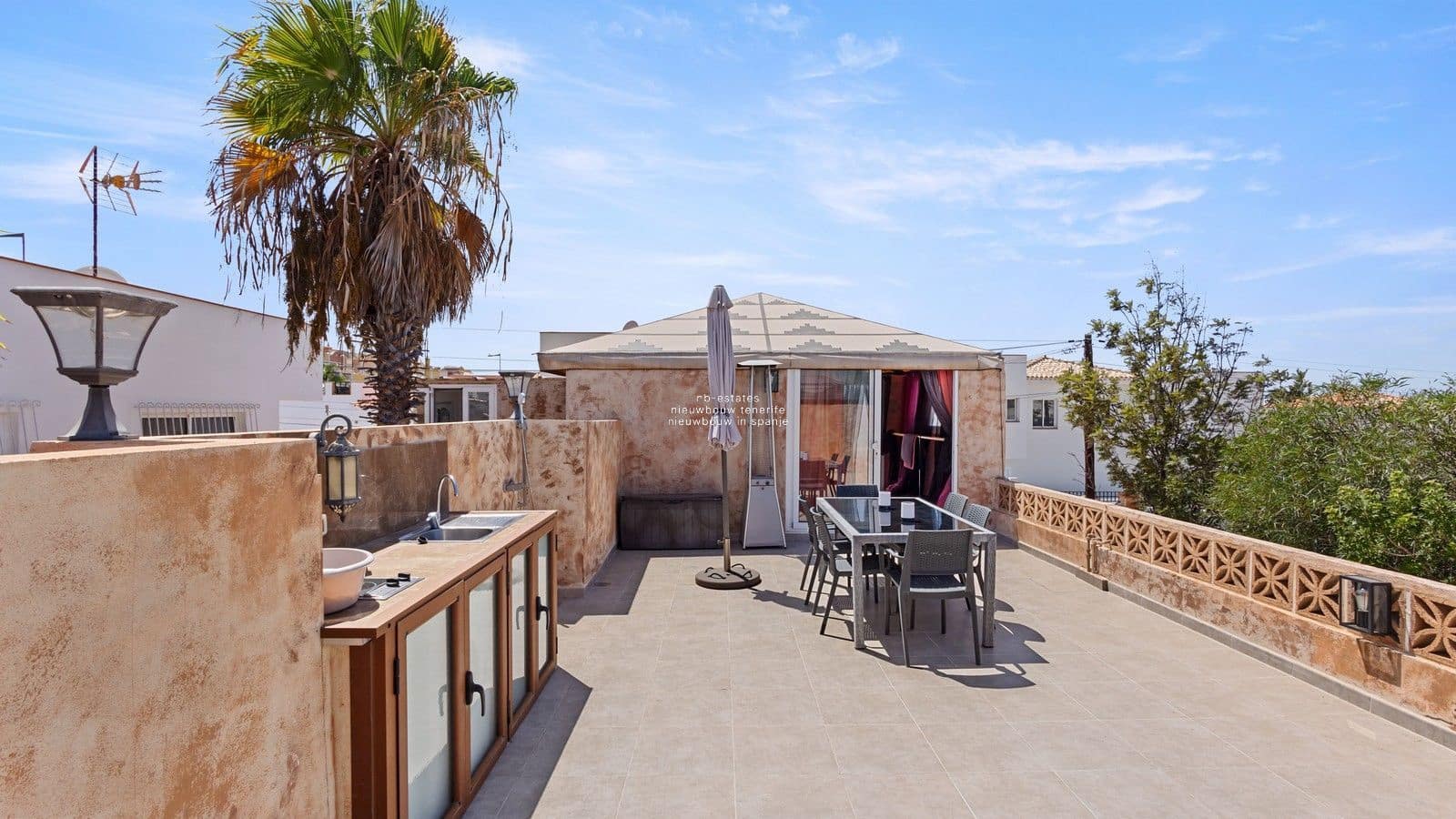 2 chambre Villa/Maison à vendre à Palm-Mar avec garage - 600 000 € (Ref: 9207624)