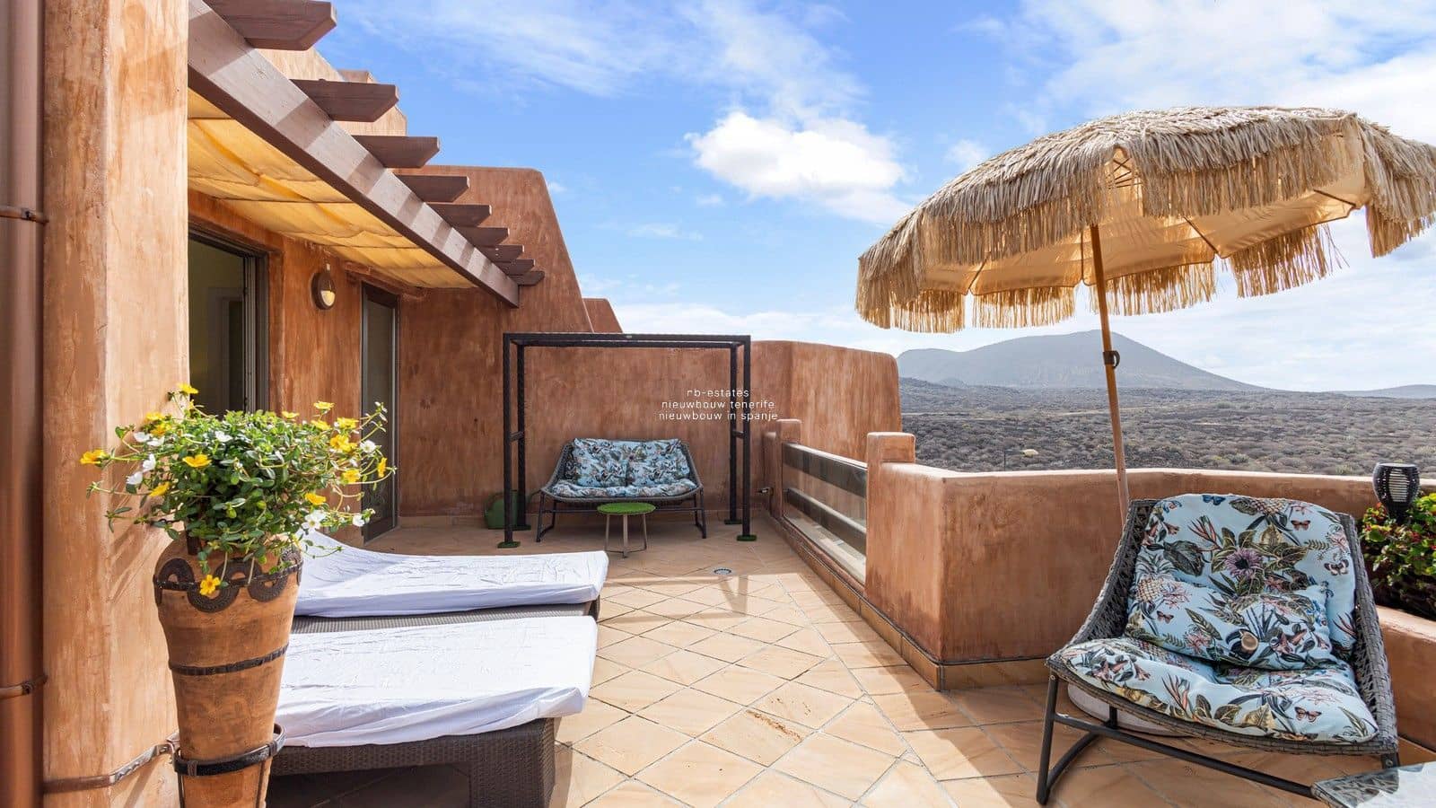 3 soveværelse Penthouse til salg i Palm-Mar med swimmingpool garage - € 1.090.000 (Ref: 9226090)