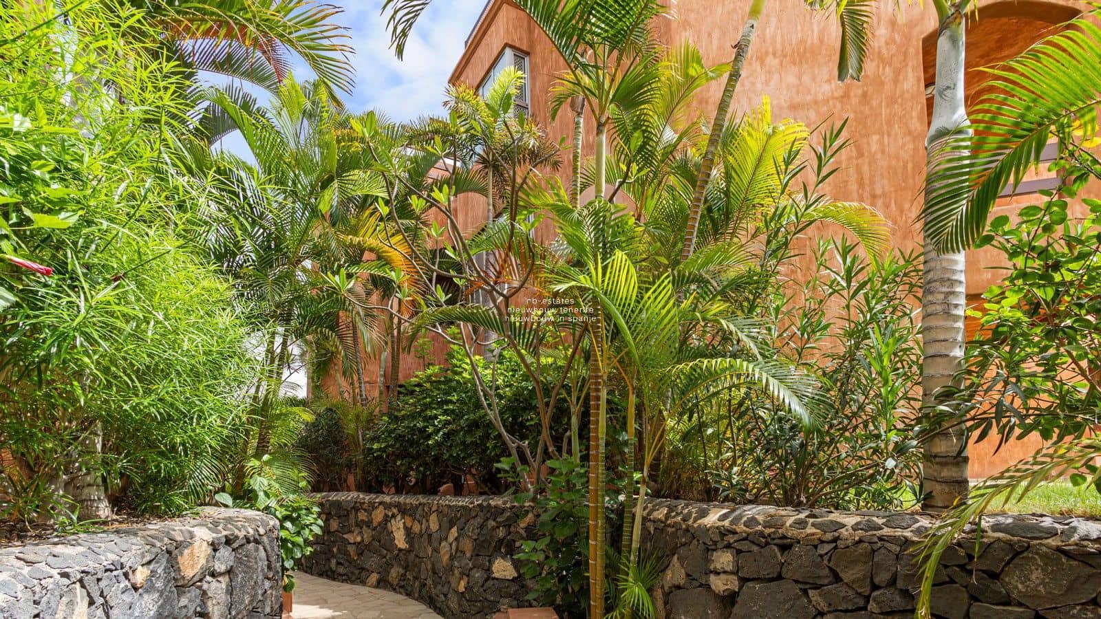 3 soveværelse Penthouse til salg i Palm-Mar med swimmingpool garage - € 1.090.000 (Ref: 9226090)