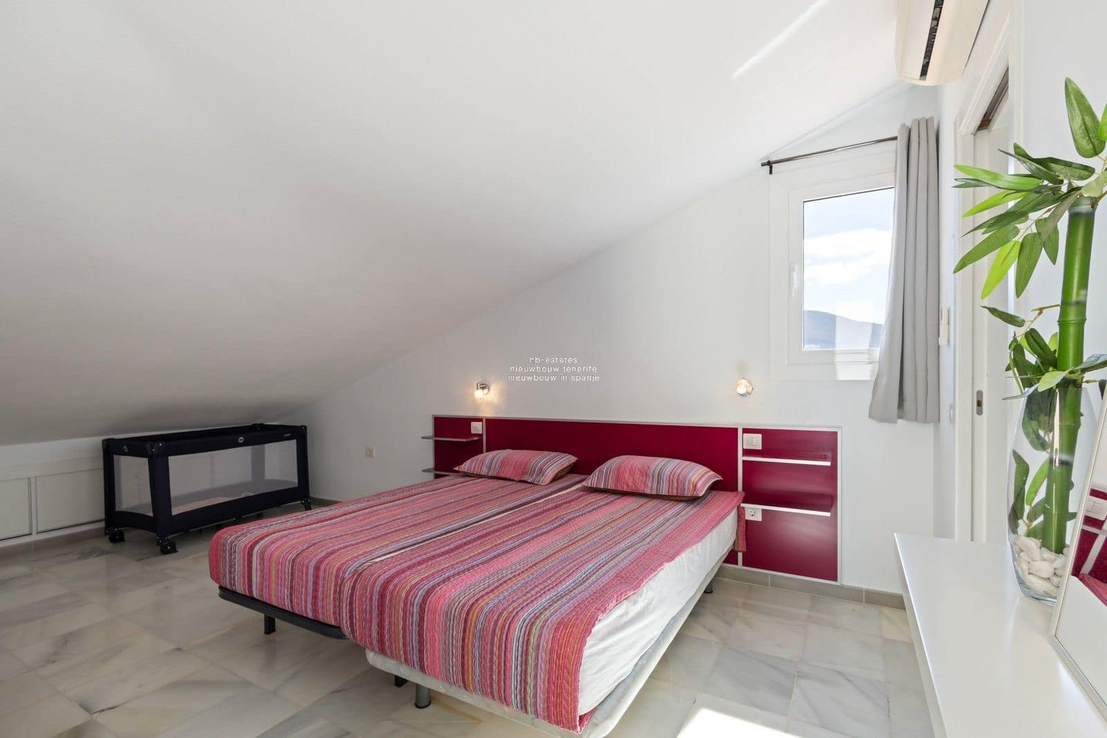 2 soveværelse Penthouse til salg i Playa de las Americas - € 549.000 (Ref: 9227674)