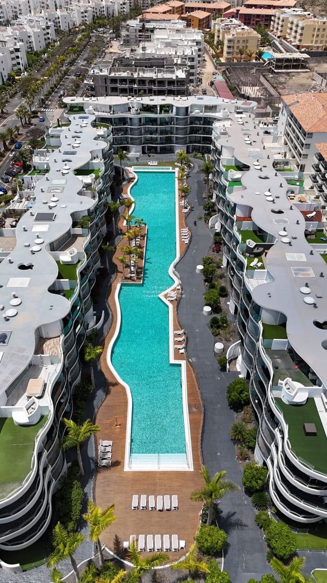 2 soverom Leilighet til salgs i Palm-Mar med svømmebasseng garasje - € 449 000 (Ref: 9231888)