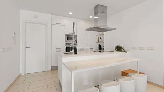 2 soverom Leilighet til salgs i Palm-Mar, Arona med svømmebasseng garasje - € 449 000 (Ref: 9231888)