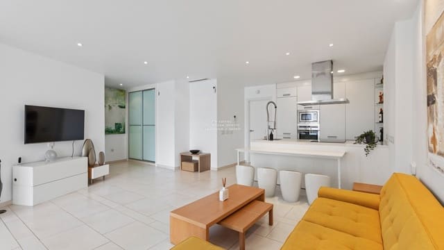 2 soverom Leilighet til salgs i Palm-Mar, Arona med svømmebasseng garasje - € 449 000 (Ref: 9231888)