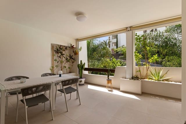 1 slaapkamer Flat te koop in Palm-Mar, Arona met zwembad garage - € 395.000 (Ref: 9239408)