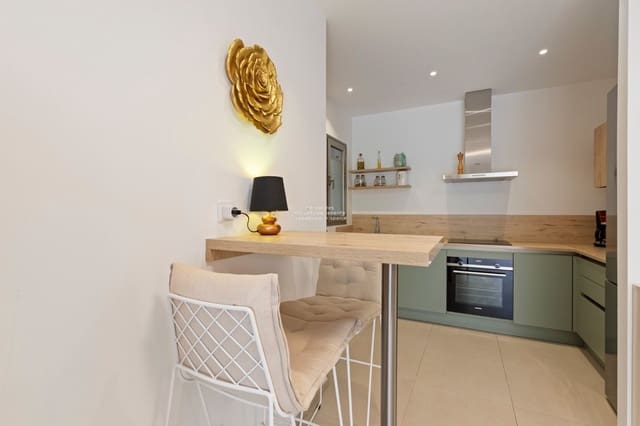 1 slaapkamer Flat te koop in Palm-Mar, Arona met zwembad garage - € 395.000 (Ref: 9239408)