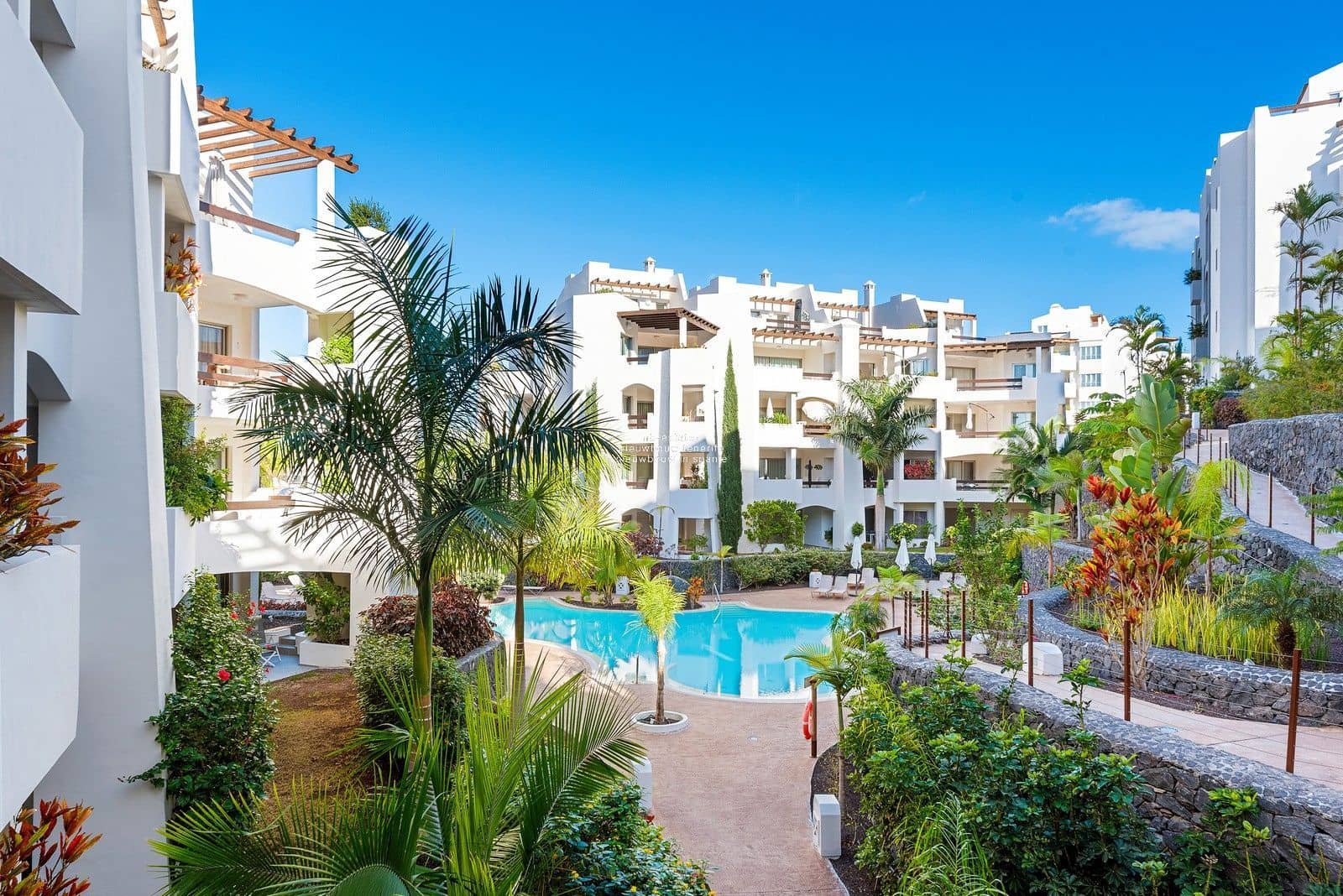 1 soveværelse Lejlighed til salg i Palm-Mar med swimmingpool garage - € 395.000 (Ref: 9239408)