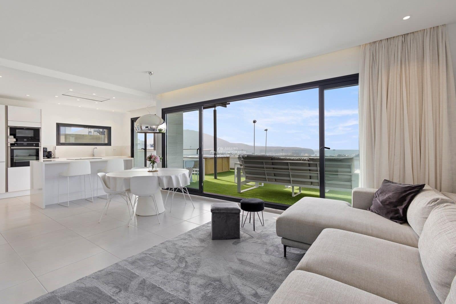 3 chambre Villa/Maison à vendre à Costa Adeje avec garage - 995 000 € (Ref: 9257938)