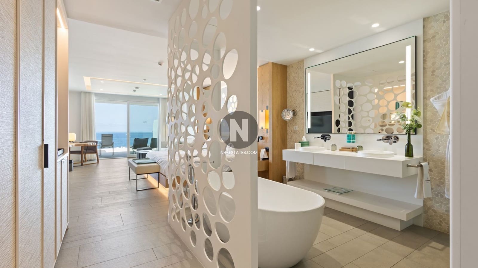 1 bedroom Flat for sale in La Caleta Adeje with pool - € 385,000 (Ref: 9265079)