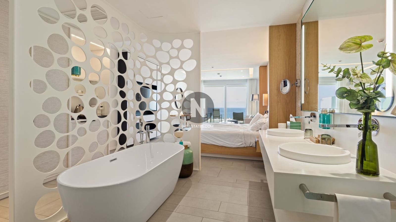 1 bedroom Flat for sale in La Caleta Adeje with pool - € 385,000 (Ref: 9265079)