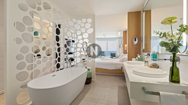 1 soverom Leilighet til salgs i La Caleta Adeje, Adeje med svømmebasseng - € 385 000 (Ref: 9265079)