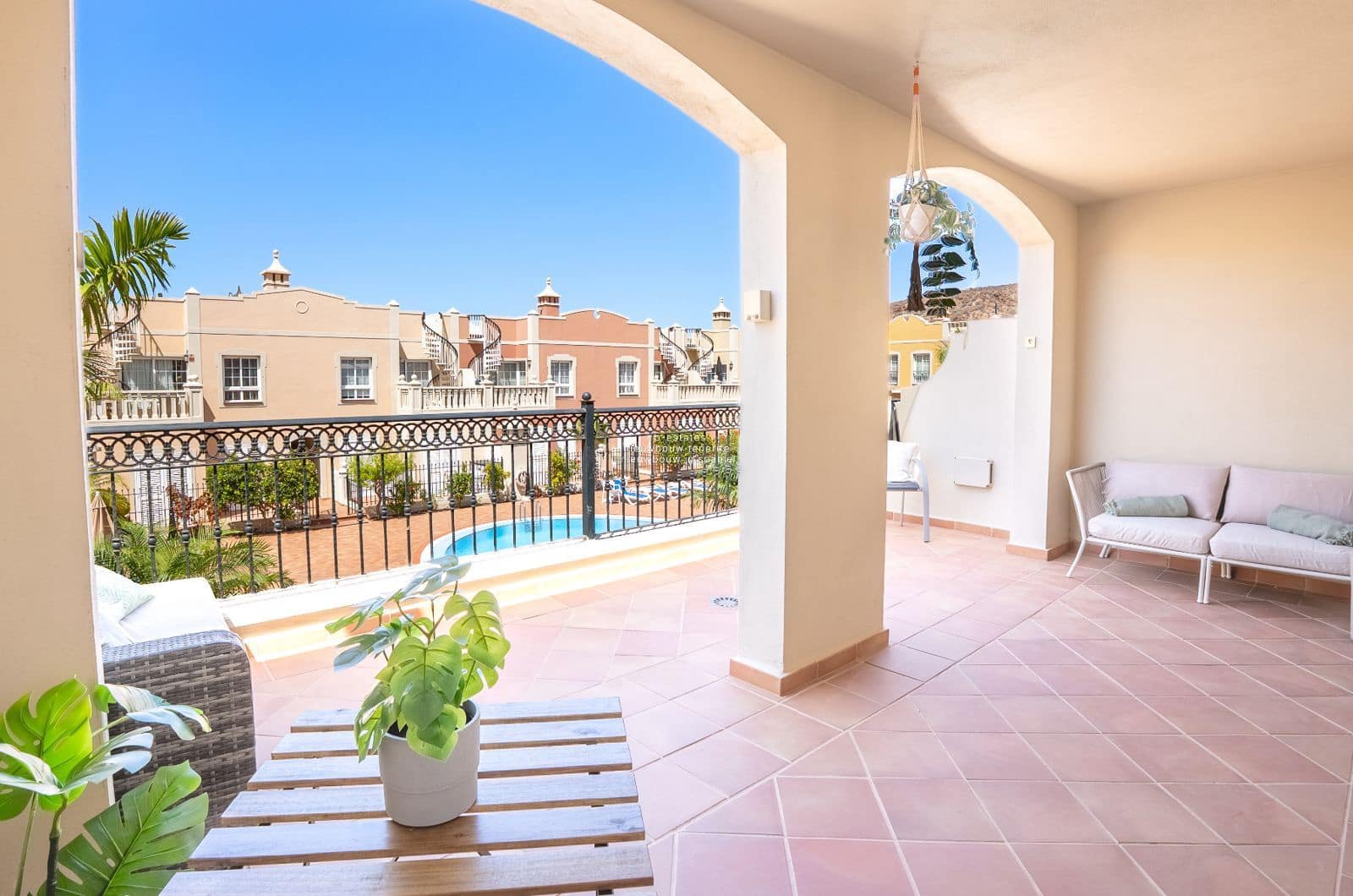 2 soveværelse Penthouse til salg i Palm-Mar med swimmingpool garage - € 476.000 (Ref: 9265680)