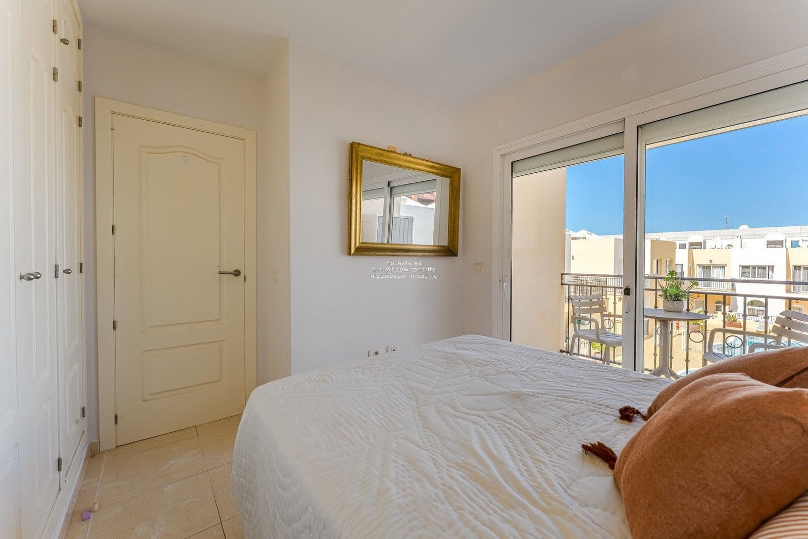 3 makuuhuone Huvila myytävänä paikassa Palm-Mar mukana uima-altaan 
autotalli - 499 000 € (Ref: 9279828)