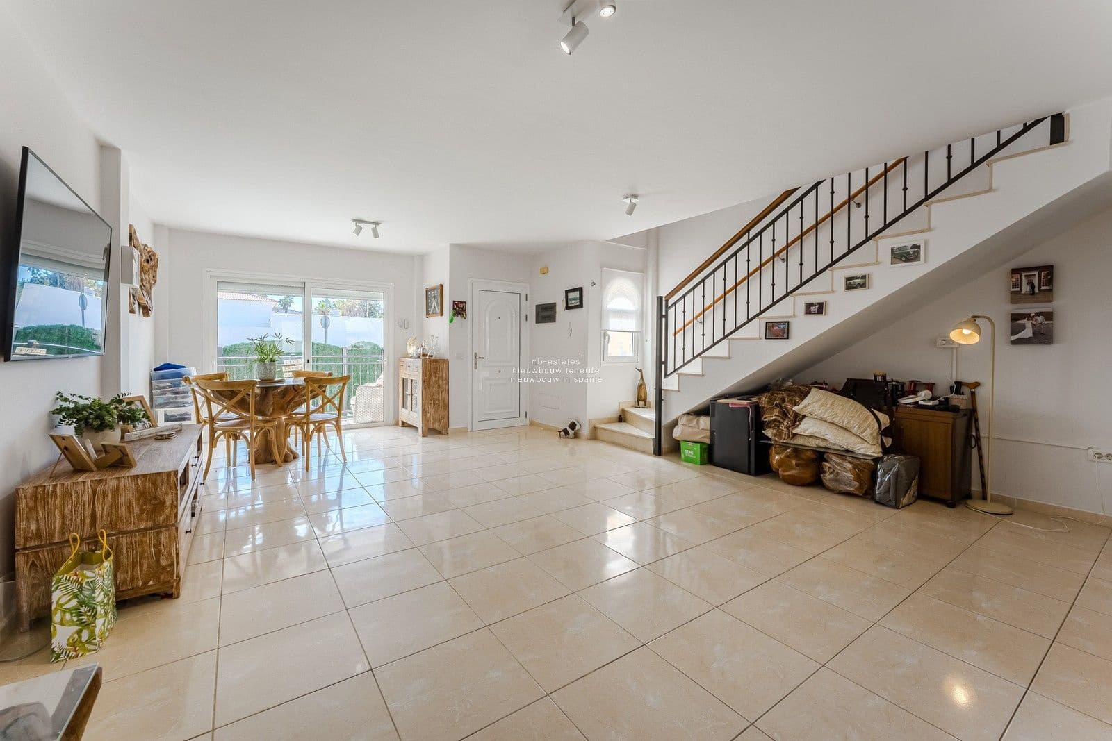 3 makuuhuone Huvila myytävänä paikassa Palm-Mar mukana uima-altaan 
autotalli - 499 000 € (Ref: 9279828)