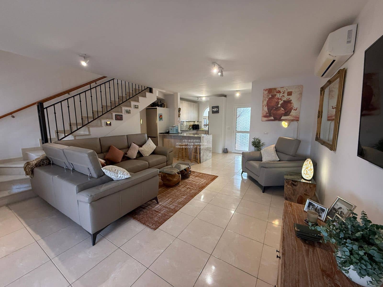 3 makuuhuone Huvila myytävänä paikassa Palm-Mar mukana uima-altaan 
autotalli - 499 000 € (Ref: 9279828)