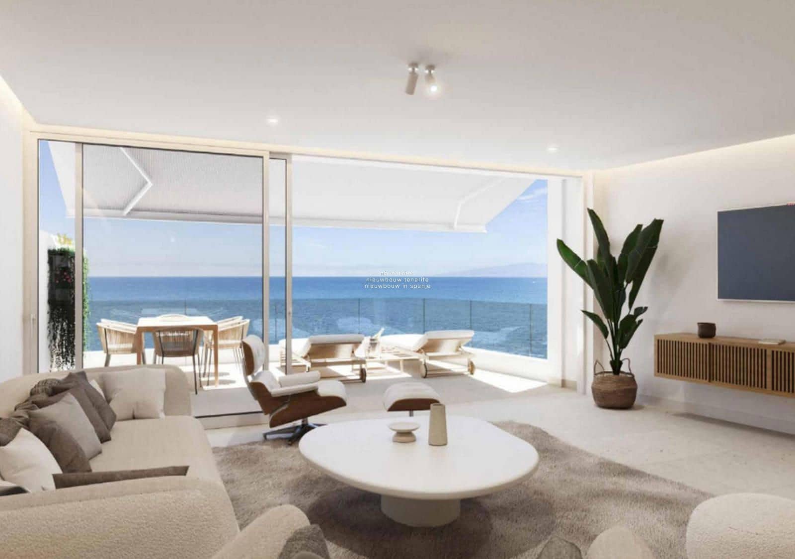 2 makuuhuone Asunto myytävänä paikassa Adeje mukana uima-altaan 
autotalli - 629 000 € (Ref: 9283117)