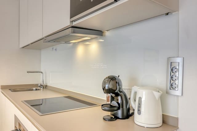 1 quarto Apartamento para venda em Casco Urbano, Adeje com piscina - 295 000 € (Ref: 9319913)