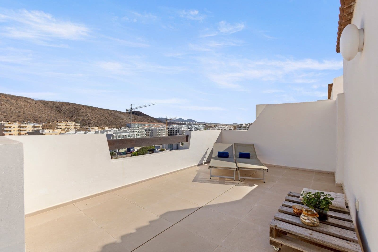 3 slaapkamer Penthouse te koop in Palm-Mar met zwembad garage - € 829.000 (Ref: 9325709)