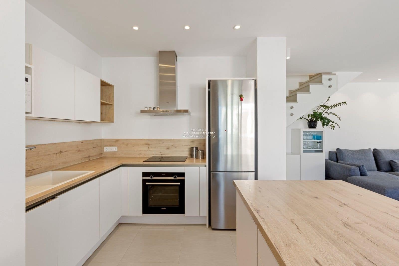 3 slaapkamer Penthouse te koop in Palm-Mar met zwembad garage - € 829.000 (Ref: 9325709)