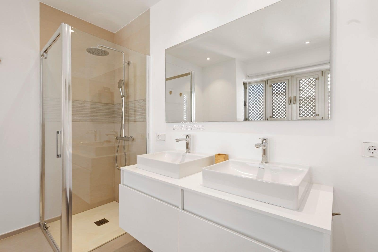 3 slaapkamer Penthouse te koop in Palm-Mar met zwembad garage - € 829.000 (Ref: 9325709)