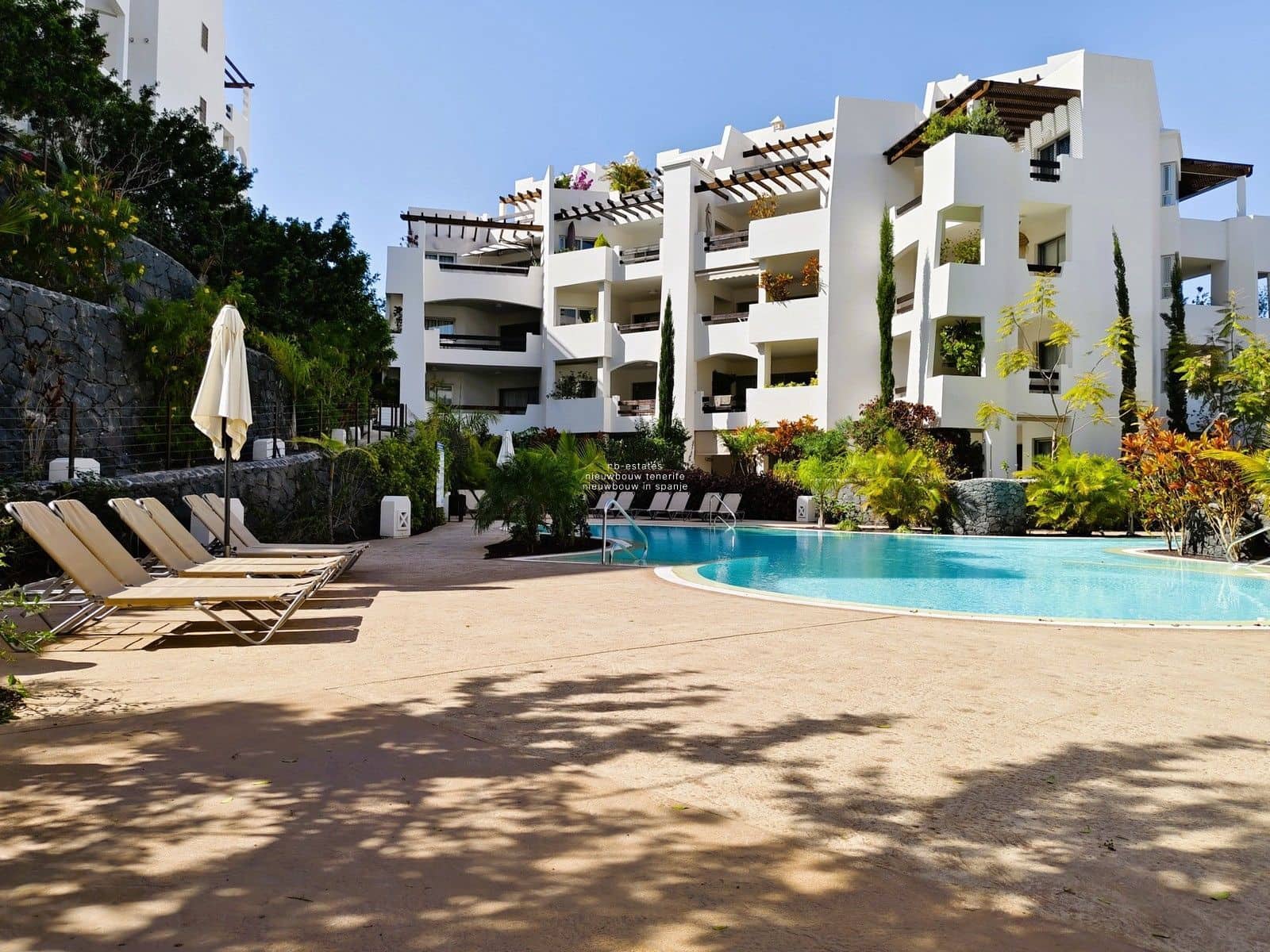 3 slaapkamer Penthouse te koop in Palm-Mar met zwembad garage - € 829.000 (Ref: 9325709)