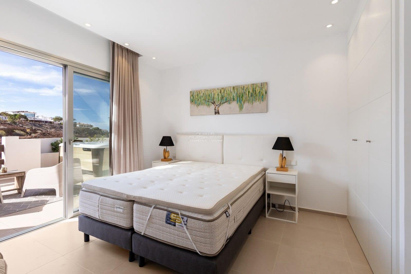 3 slaapkamer Penthouse te koop in Palm-Mar met zwembad garage - € 829.000 (Ref: 9325709)