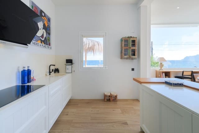 5 soveværelse Villa til salg i Moraira, Teulada-Moraira med swimmingpool garage - € 1.990.000 (Ref: 9354050)