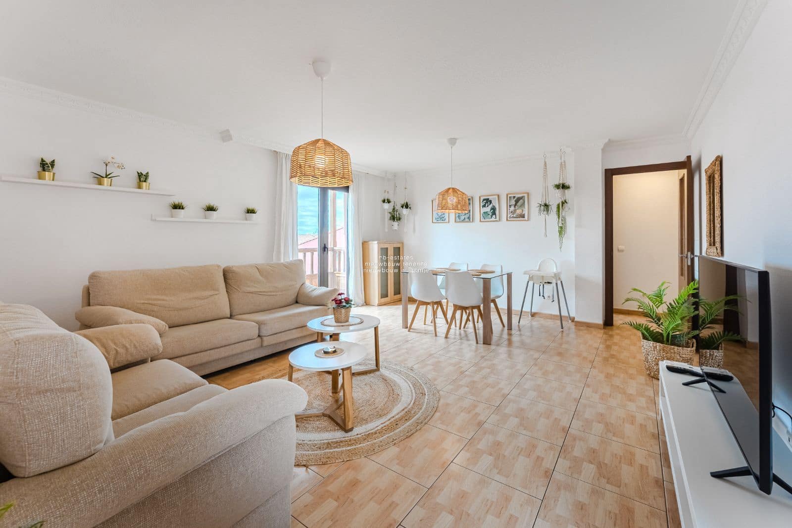 Piso de 2 habitaciones en Palm-Mar en venta con garaje - 359.000 € (Ref: 9402707)