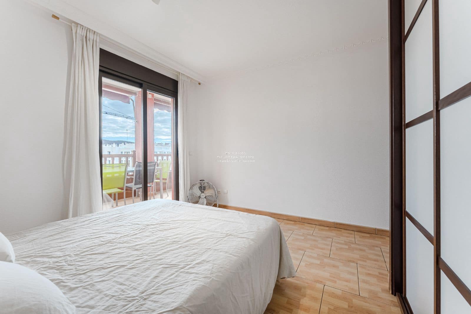 Piso de 2 habitaciones en Palm-Mar en venta con garaje - 359.000 € (Ref: 9402707)