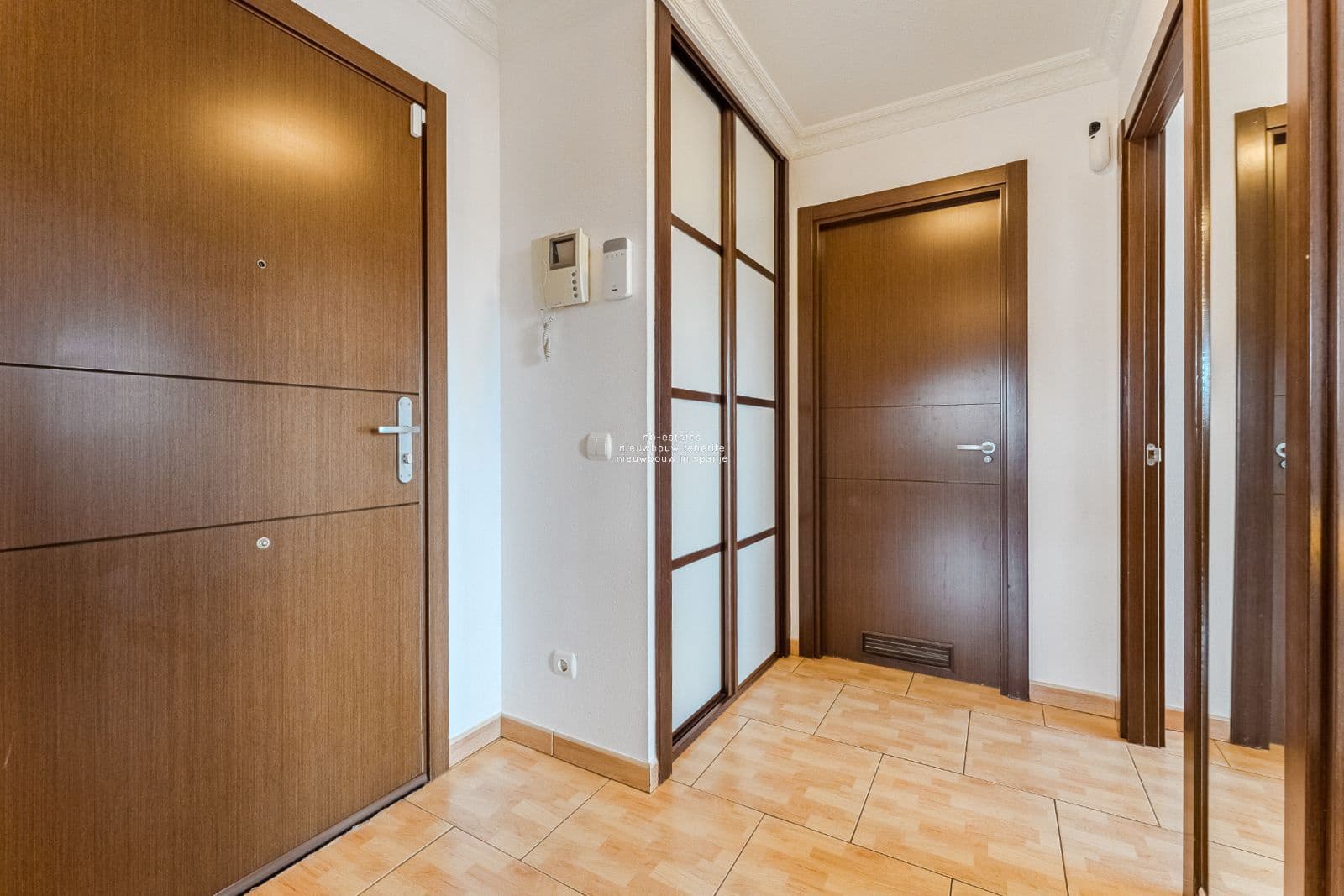 Piso de 2 habitaciones en Palm-Mar en venta con garaje - 359.000 € (Ref: 9402707)