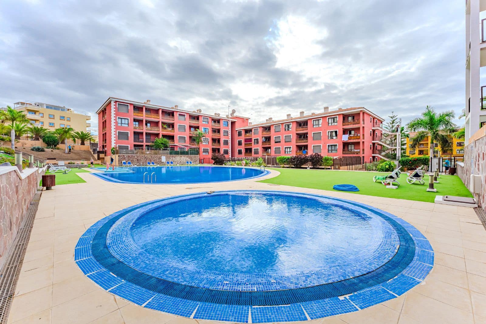 Piso de 2 habitaciones en Palm-Mar en venta con garaje - 359.000 € (Ref: 9402707)